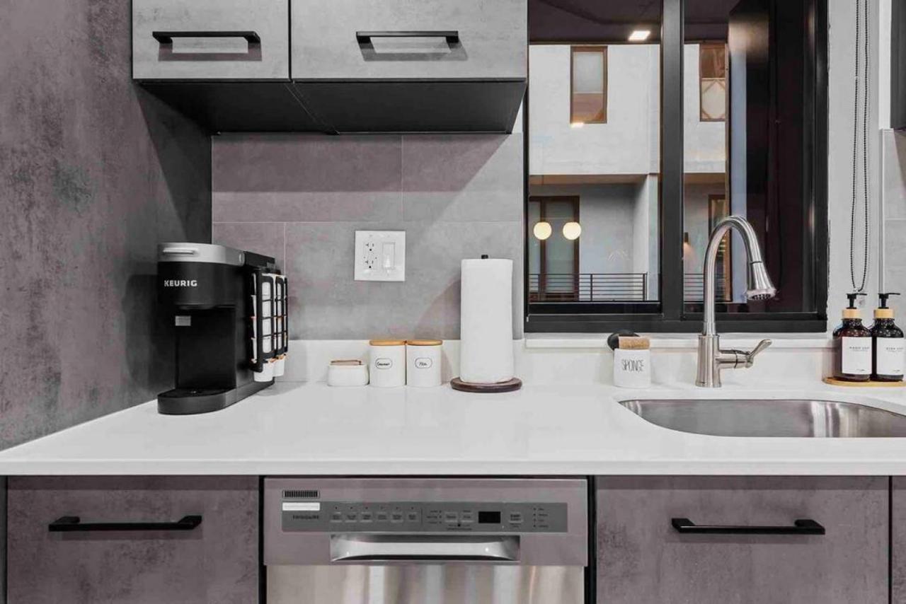 Pretty Rola 204 Upscale Spacious 1B1B Apt W King Bed At Downtown Ft Lauderdale Fort Lauderdale Esterno foto